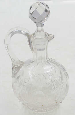 Графин с геометрическими узорами